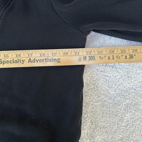 Varley Women's Medium Vine Gold Half Zip Black  Sweatshirt Pullover Oversized - Picture 4 of 8